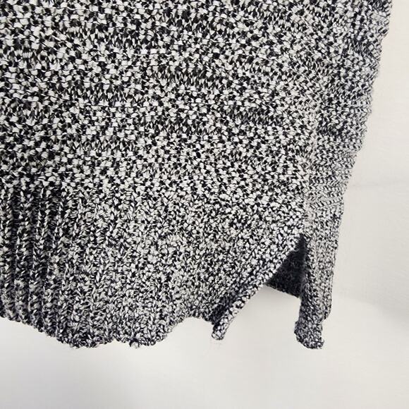 Tahari Cardigan Sweater Womens Medium Black White Knit Short Dolman Sleeve Tweed - Picture 7 of 9